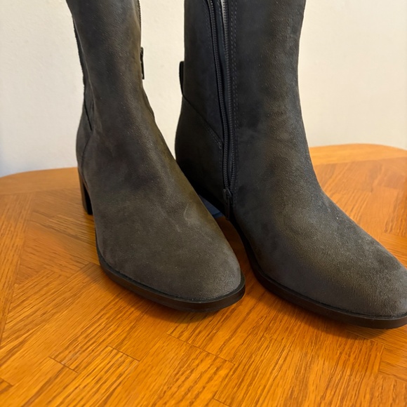 Ladies boots - Picture 3 of 4